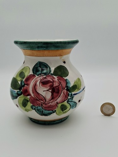Vase mit rosenmotiv - vase,
